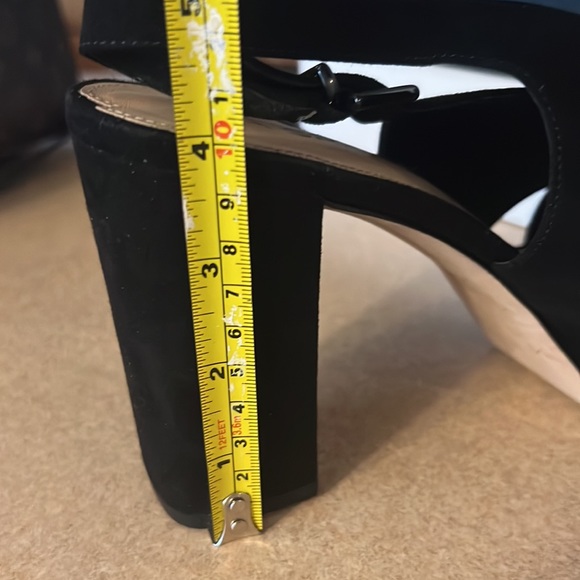 Black suede chunky heeled platform strappy sandals - Picture 9 of 9